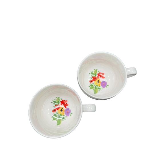 Beautiful Springtime Flower Raised Design Coffee Mugs Set of 2 - Picture 5 of 6